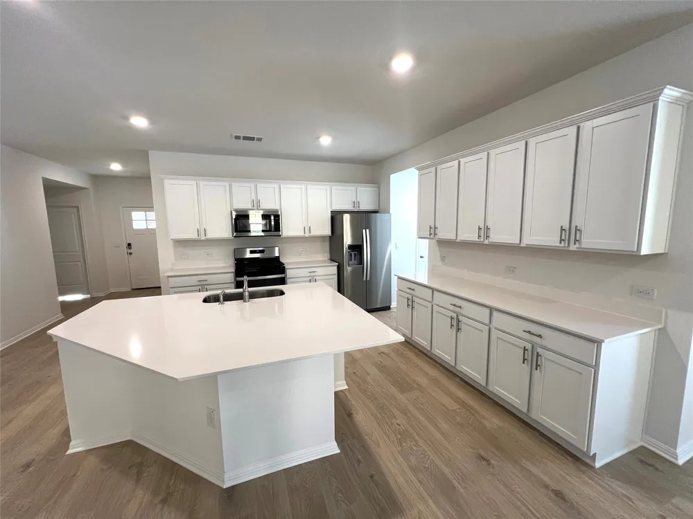 2724 Indian Clover Trail Leander, TX 78641