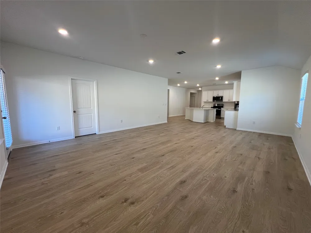 2724 Indian Clover Trail Leander, TX 78641