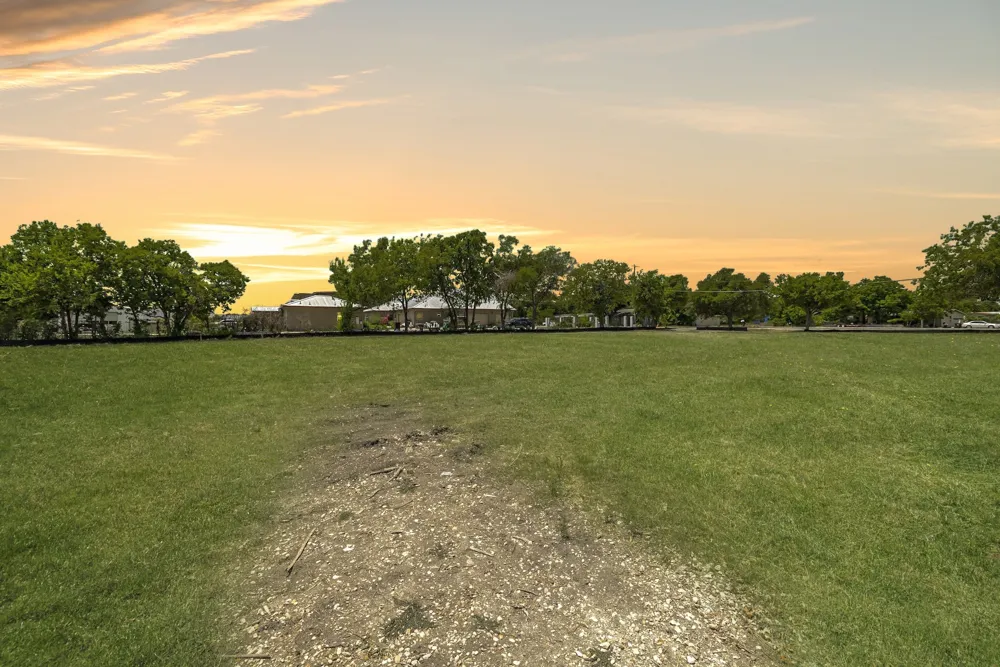 16409 Summit Drive Austin, TX 78728