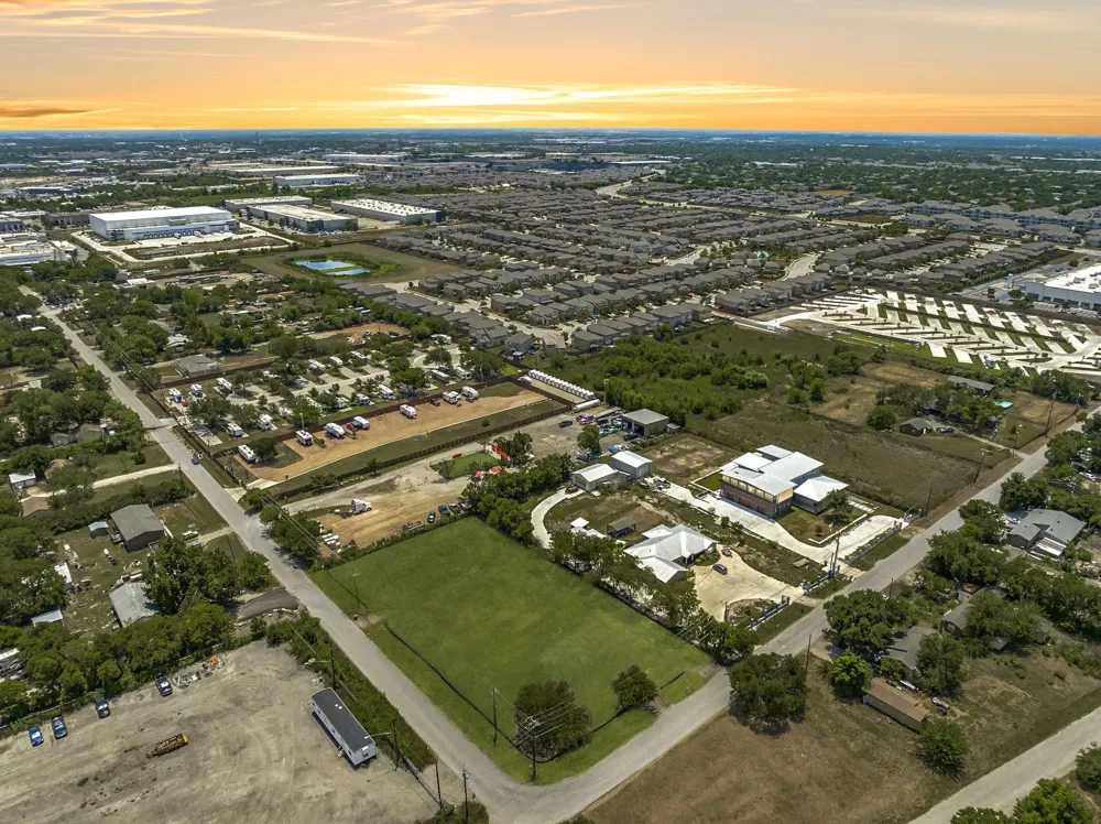 16409 Summit Drive Austin, TX 78728