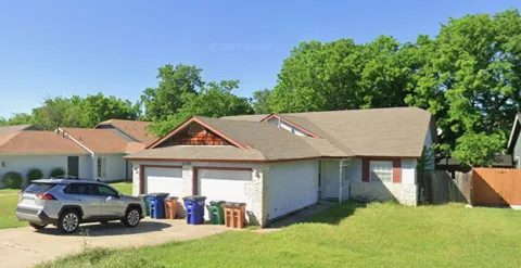 11906 Sunhillow Bend #B