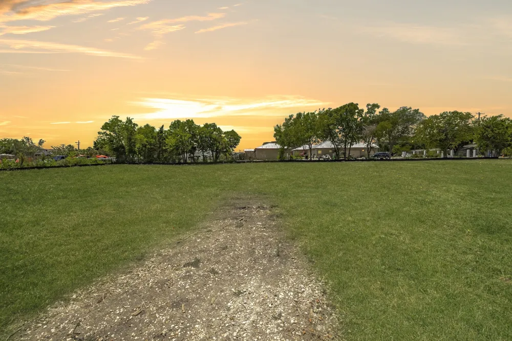 16409 Summit Drive Austin, TX 78728