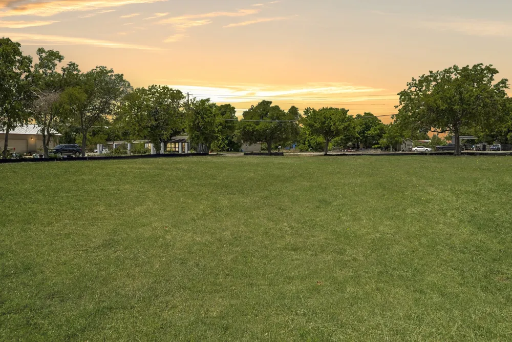 16409 Summit Drive Austin, TX 78728
