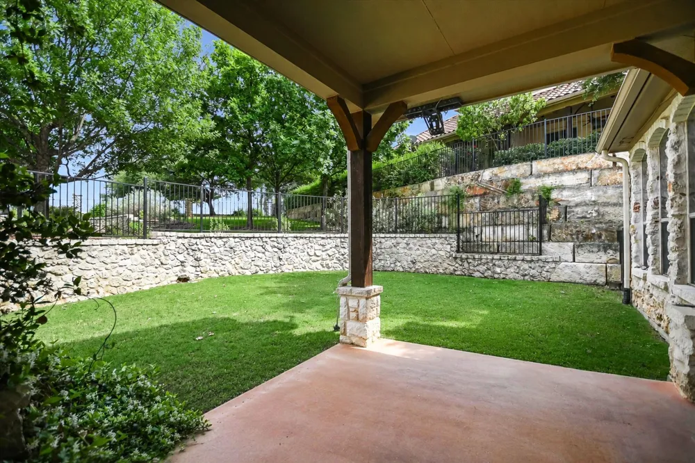 207 Enclave Circle Horseshoe Bay, TX 78657