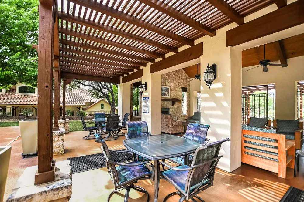 207 Enclave Circle Horseshoe Bay, TX 78657