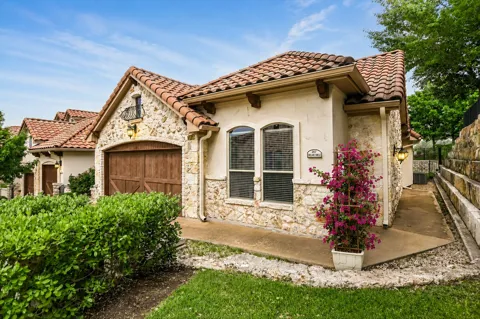 207 Enclave Circle