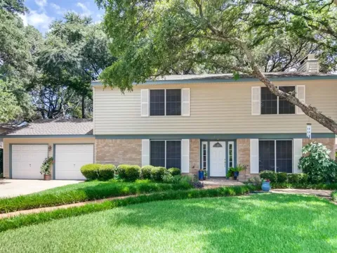 4102 Columbine Drive