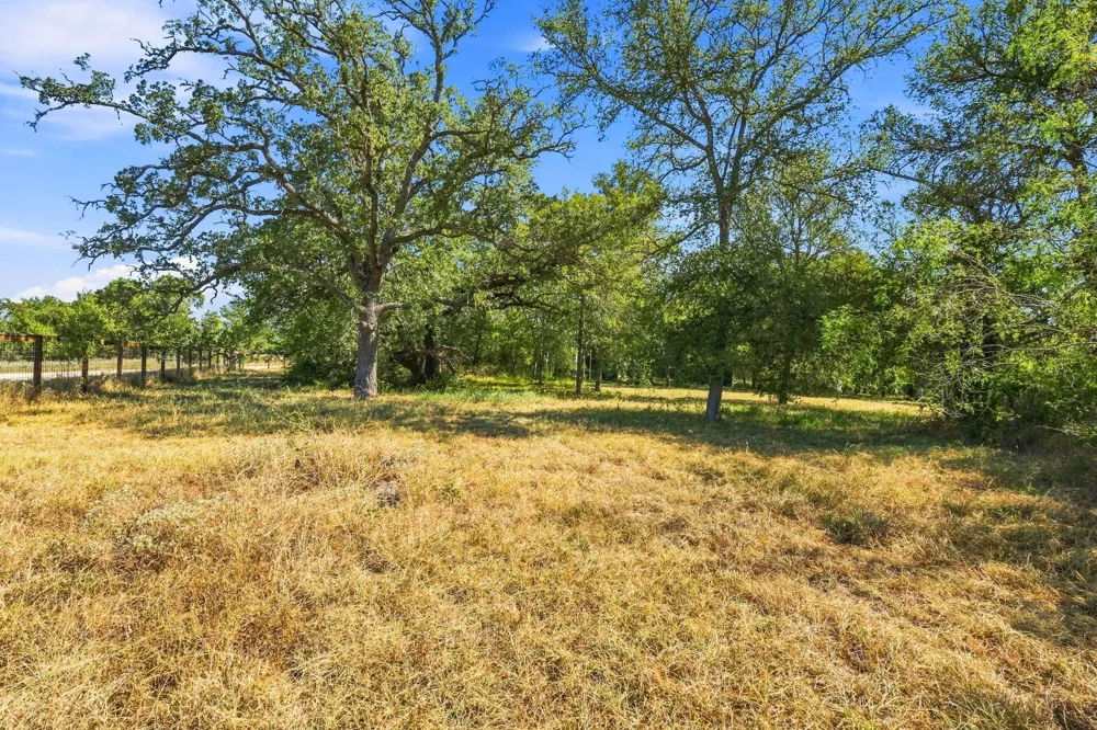 615 Green Acre Drive Dale, TX 78616