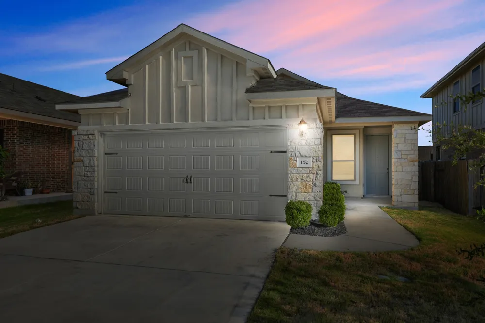 152 MOUNTAIN VALLEY STREET Georgetown, TX 78628