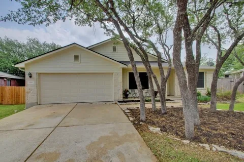 1111 Fossil Cove