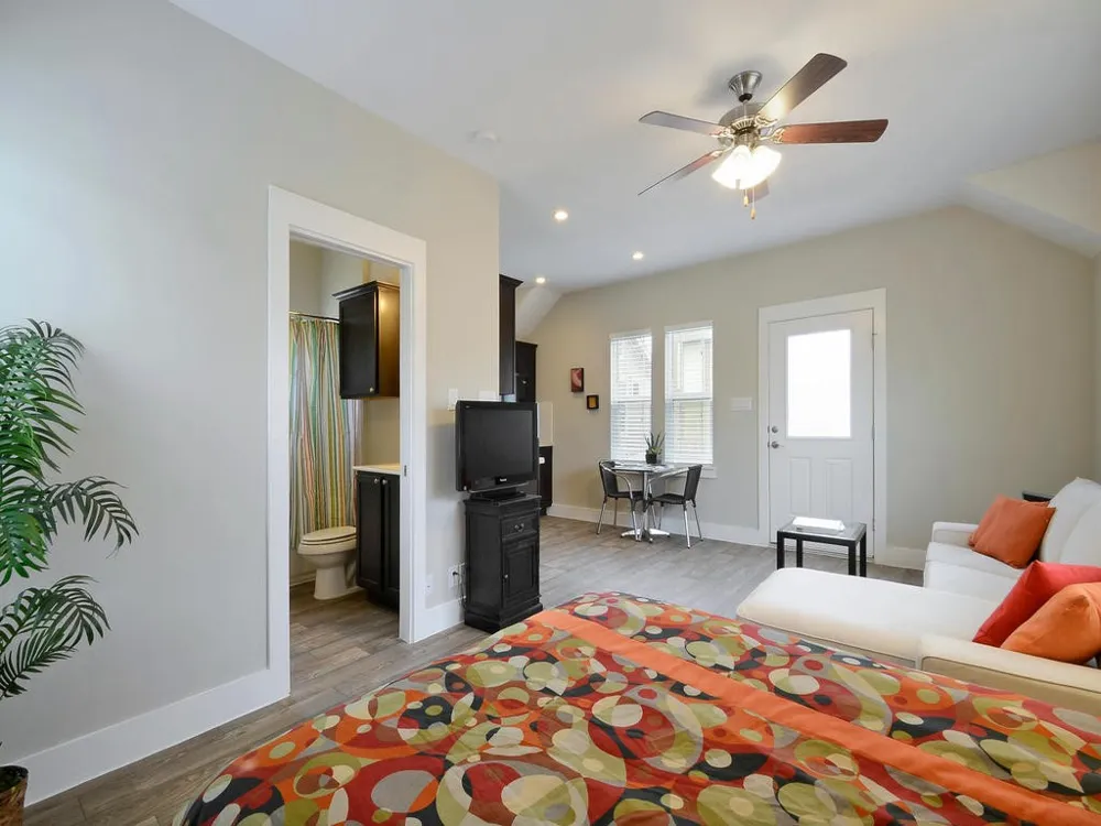 912 Sugaree Avenue #B Austin, TX 78757