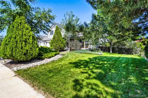 9562 Vance Court