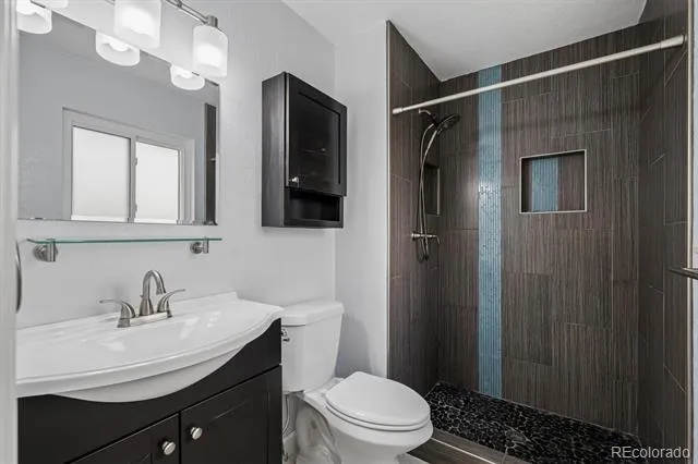 12869 W 68th Avenue Arvada, CO 80004