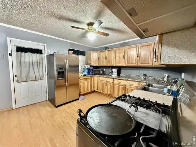 234 S Bowman Avenue Holyoke, CO 80734