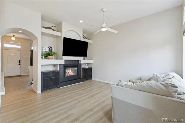 6225 Fencerail Heights Colorado Springs, CO 80919