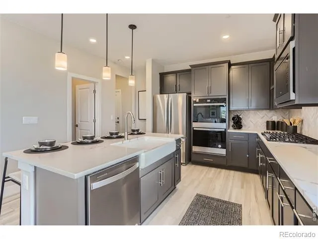 2840 Bear Springs Circle Longmont, CO 80503