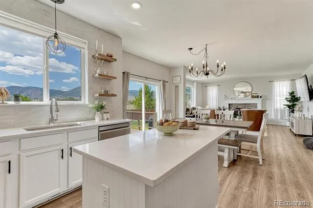 2153 Wagon Gap Trail Monument, CO 80132