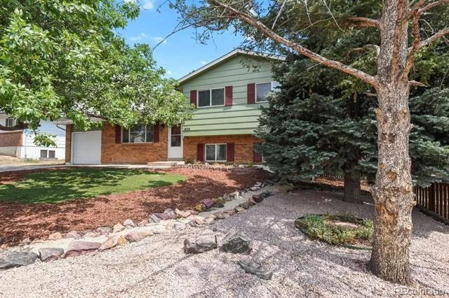 1835 Winnebago Road Colorado Springs, CO 80915