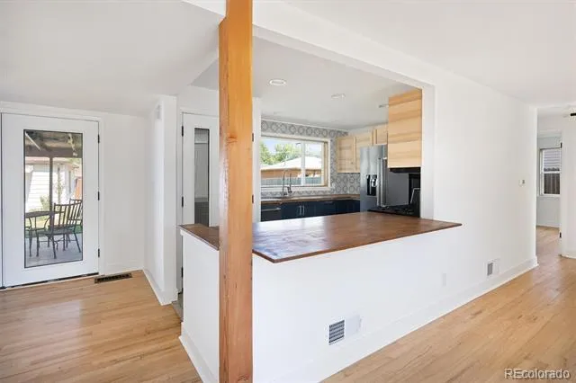 794 Galena Street Aurora, CO 80010