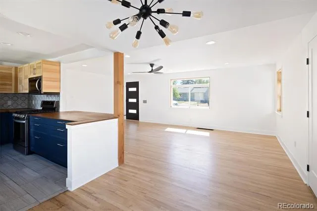 794 Galena Street Aurora, CO 80010