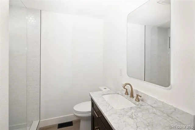 794 Galena Street Aurora, CO 80010