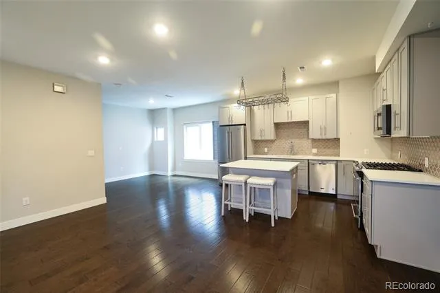 1373 Knox Court Denver, CO 80204