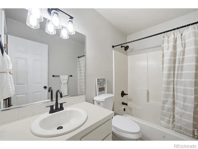4221 Lake Mead Drive Greeley, CO 80634