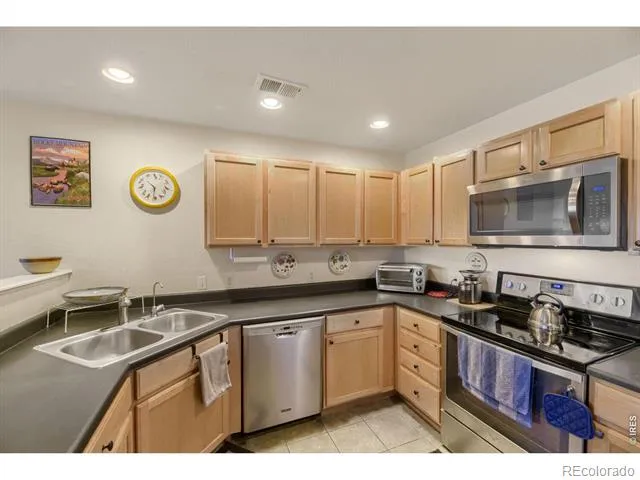 1703 Whitehall Drive #7i Longmont, CO 80504