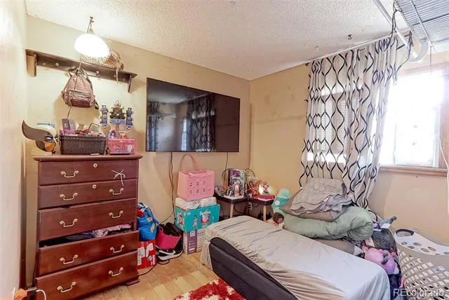 1083 Milky Way Thornton, CO 80260