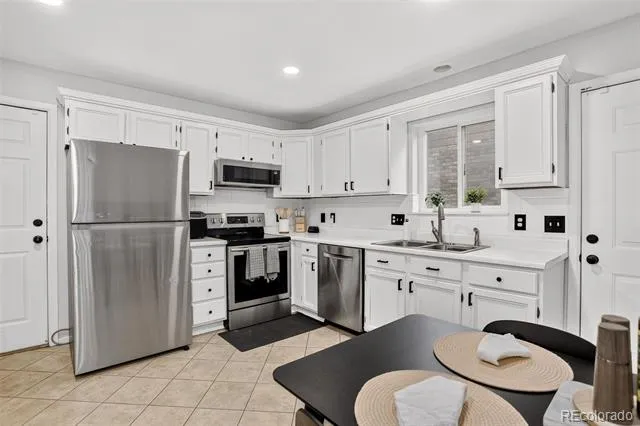 4120 S Ireland Court Aurora, CO 80013