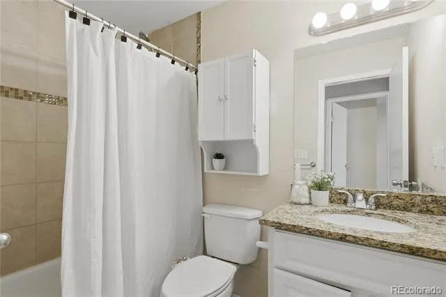 4100 S Laredo Way Aurora, CO 80013