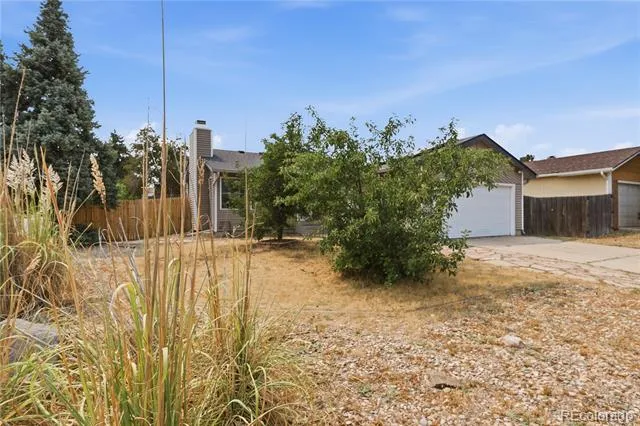4100 S Laredo Way Aurora, CO 80013