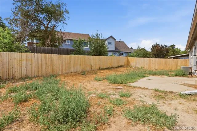 4100 S Laredo Way Aurora, CO 80013