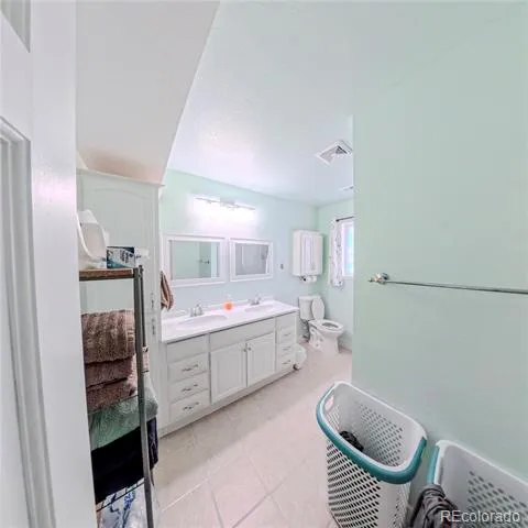 1624 Longbranch Street Strasburg, CO 80136