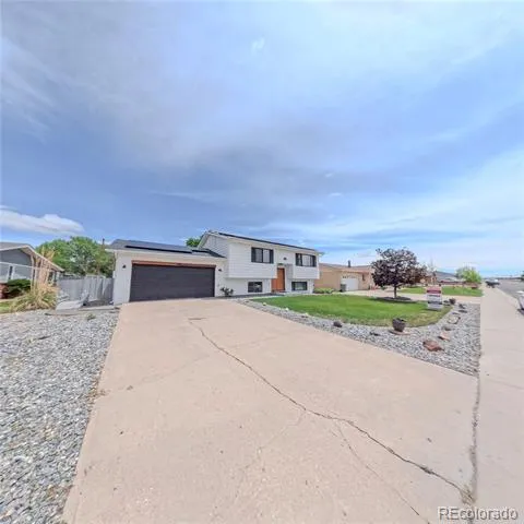 1624 Longbranch Street Strasburg, CO 80136