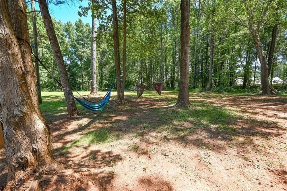 727 Tanners Bridge Circle Bethlehem, GA 30620