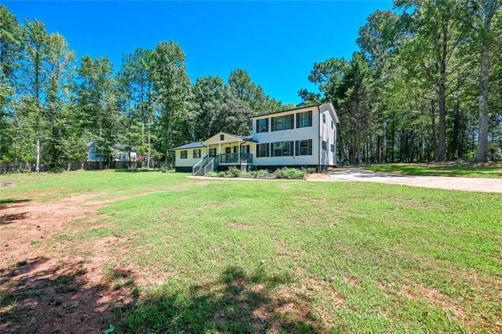 727 Tanners Bridge Circle Bethlehem, GA 30620