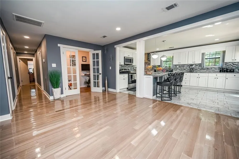 727 Tanners Bridge Circle Bethlehem, GA 30620