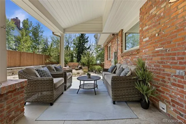 5552 S Kittredge Street Centennial, CO 80015