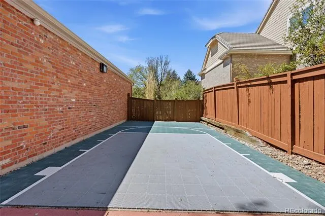 5552 S Kittredge Street Centennial, CO 80015