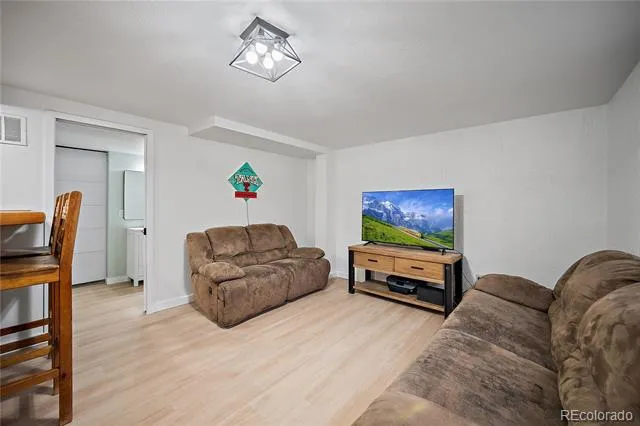 622 Paradise Lane Colorado Springs, CO 80904