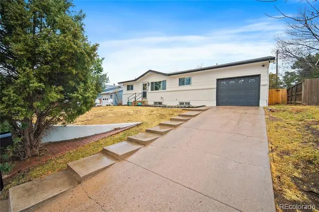 622 Paradise Lane Colorado Springs, CO 80904