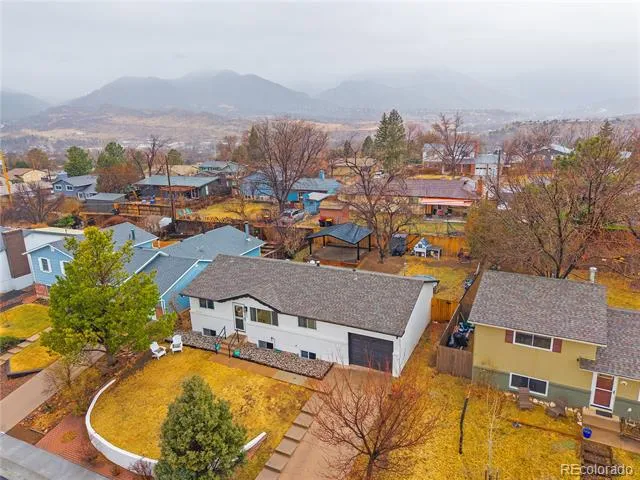 622 Paradise Lane Colorado Springs, CO 80904