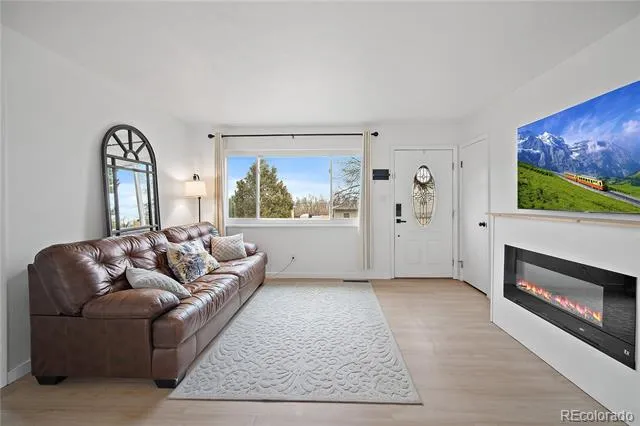 622 Paradise Lane Colorado Springs, CO 80904