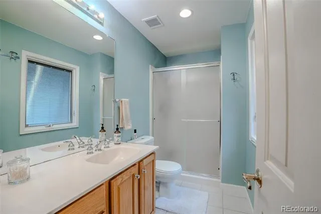 11996 E Oregon Circle Aurora, CO 80012