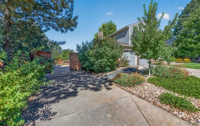 7025 Gladiola Street Arvada, CO 80004