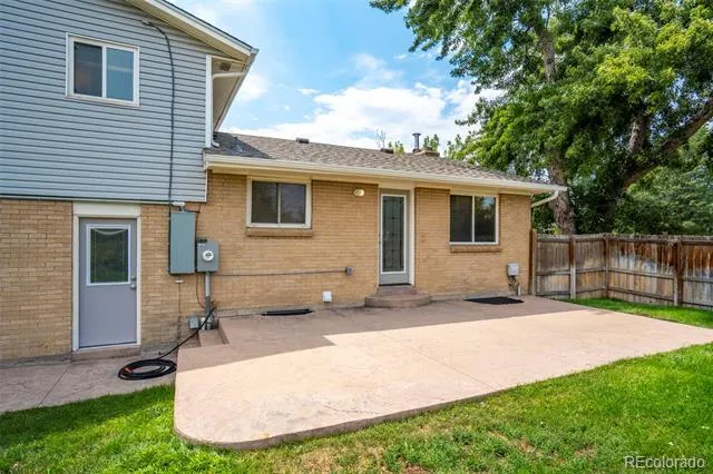 8330 Chase Drive Arvada, CO 80003