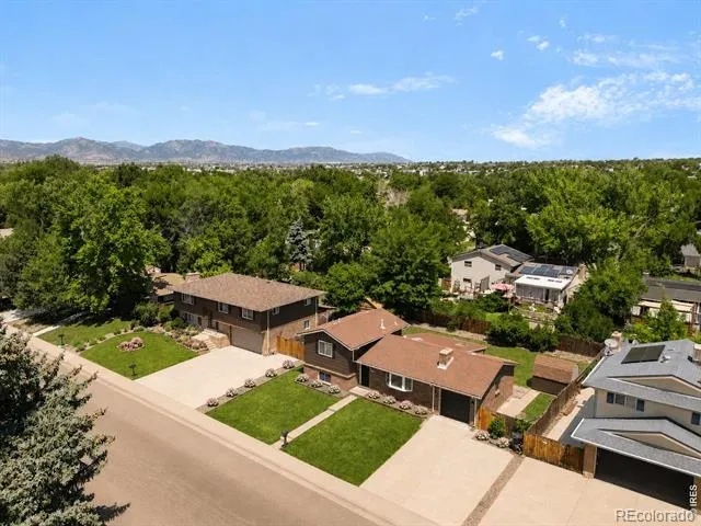 11831 W 70th Place Arvada, CO 80004
