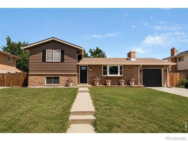 11831 W 70th Place Arvada, CO 80004