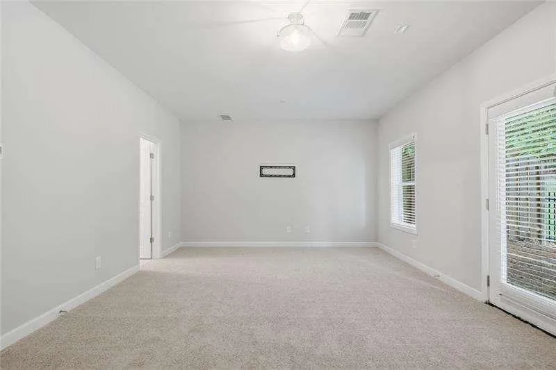 228 Retreat Lane Canton, GA 30114